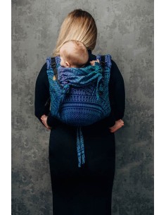 Onbuhimo - Lenny Lamb - Peacock’s Tail - Provance 2